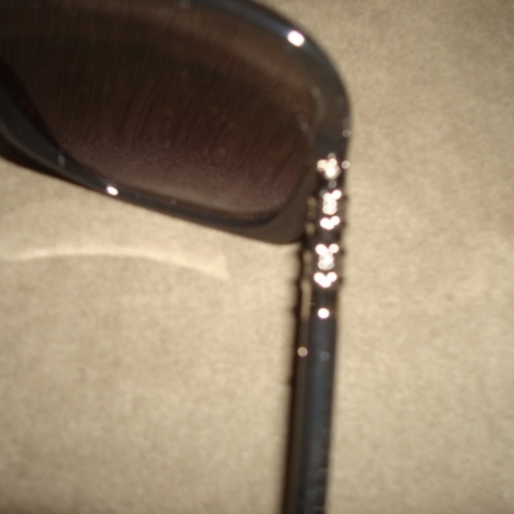 AUTHENTIC BURBERRY SUNGLASSES - Picture 6 of 12